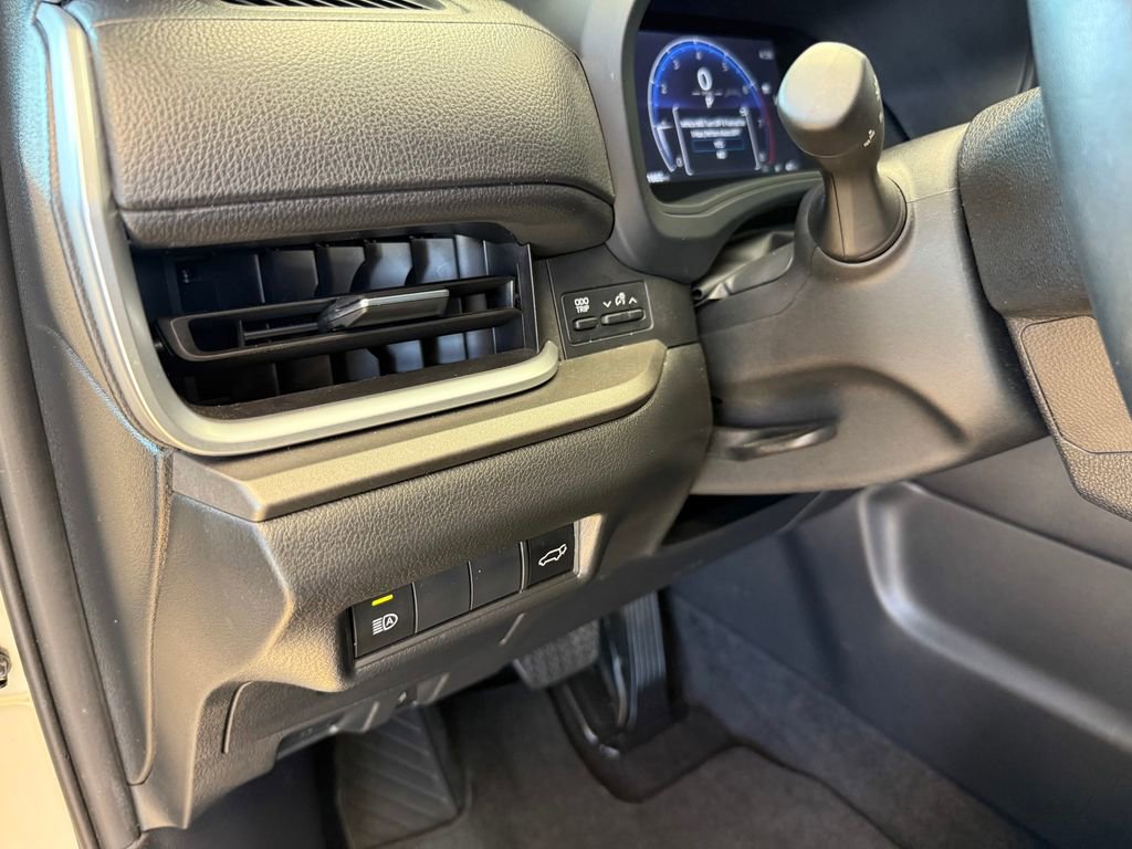 Used 2024 Toyota Grand Highlander XLE image 16