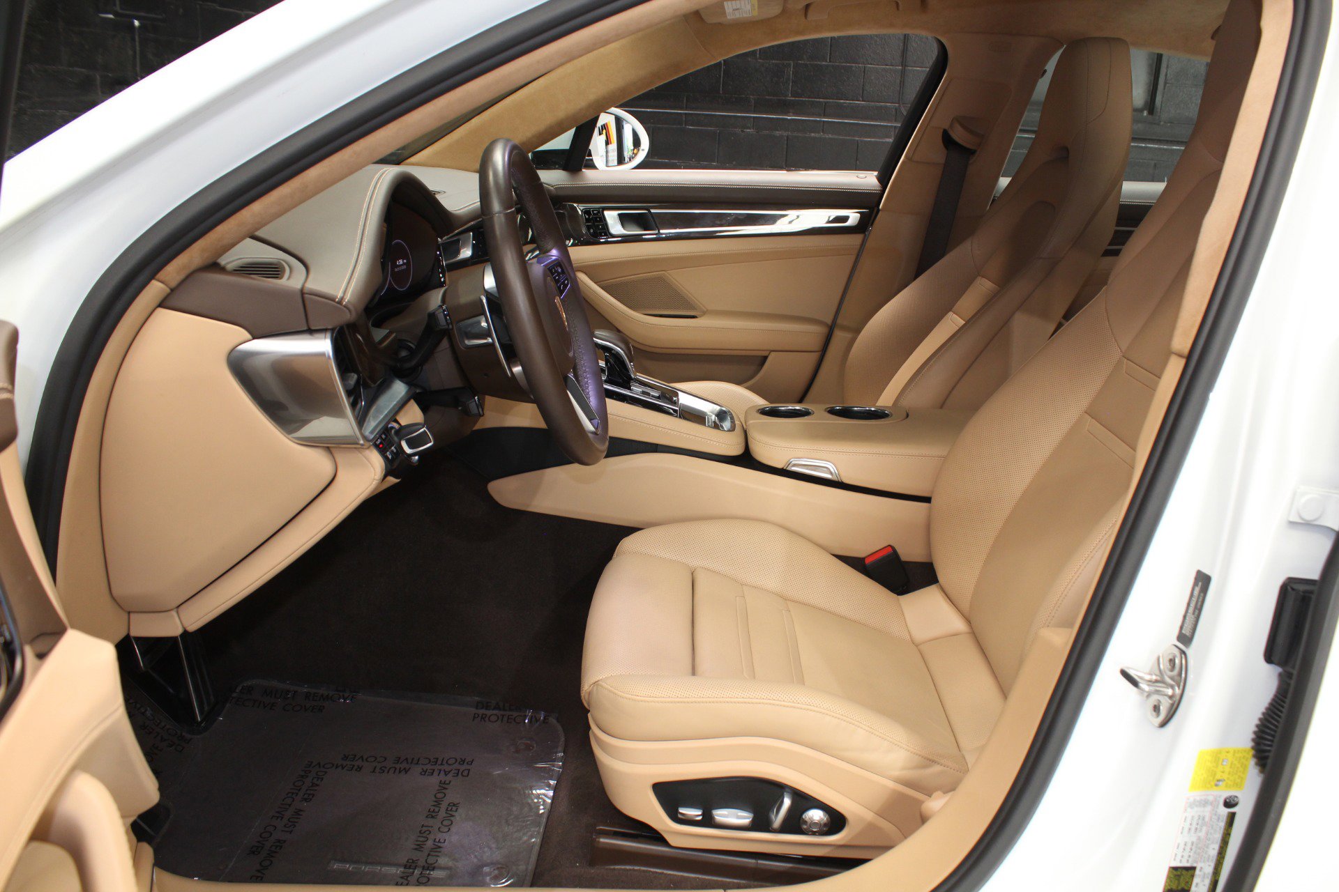 Used 2018 Porsche Panamera Turbo AWD/4WD image 32