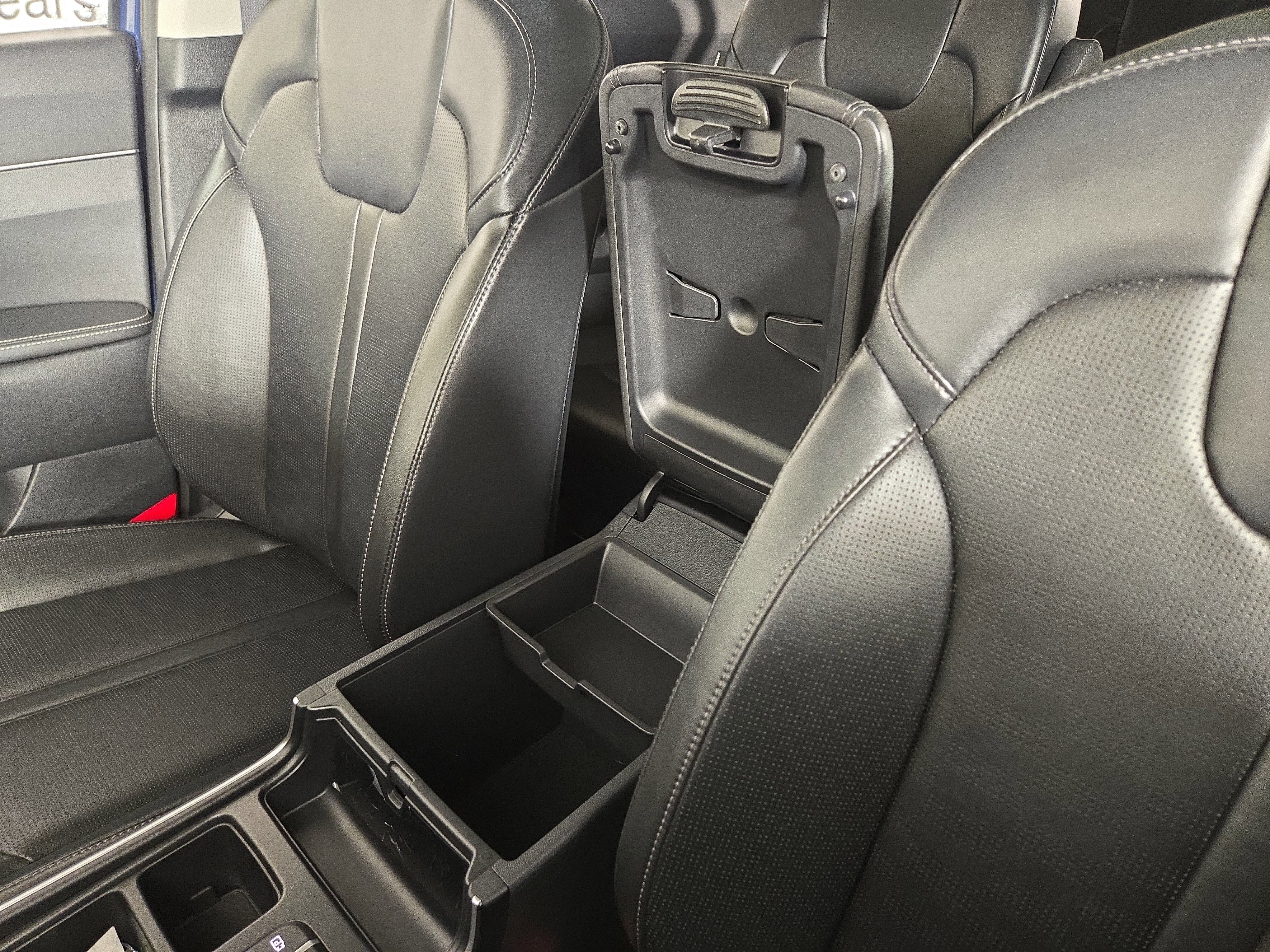 Used 2024 Kia Sorento X-Line EX image 29