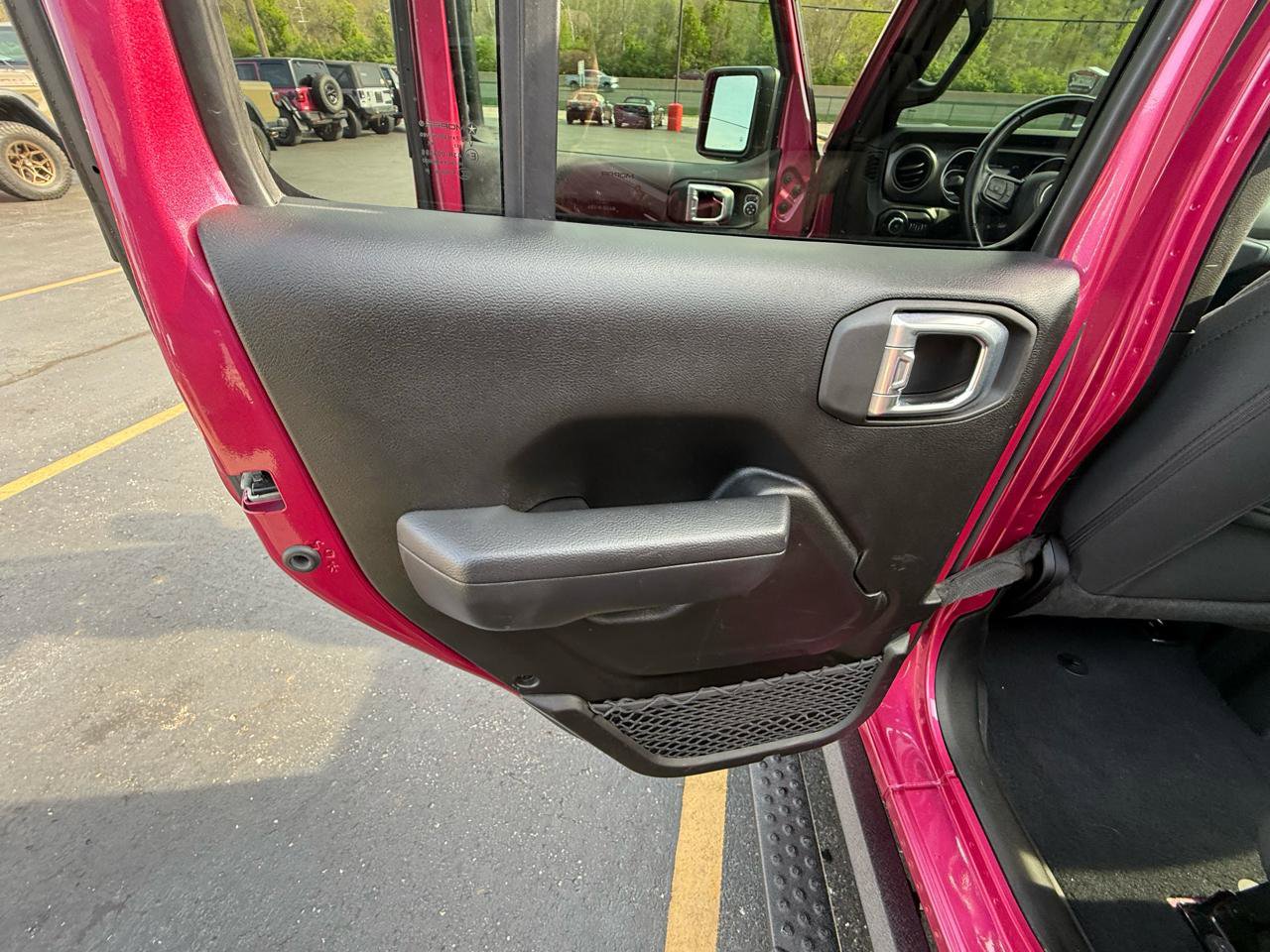 Used 2022 Jeep Wrangler Unlimited Sport w/ Sun And Sound Package AWD/4WD image 28