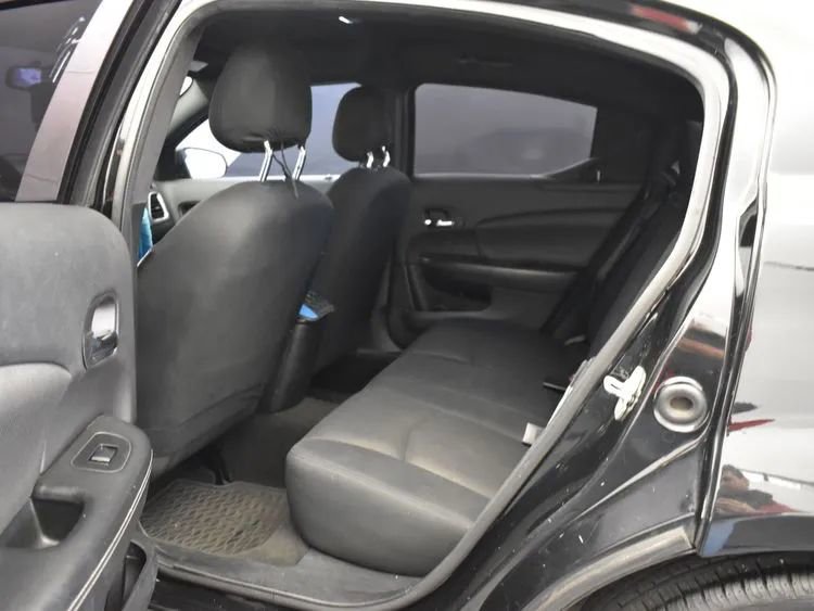 Used 2013 Dodge Avenger SXT image 15