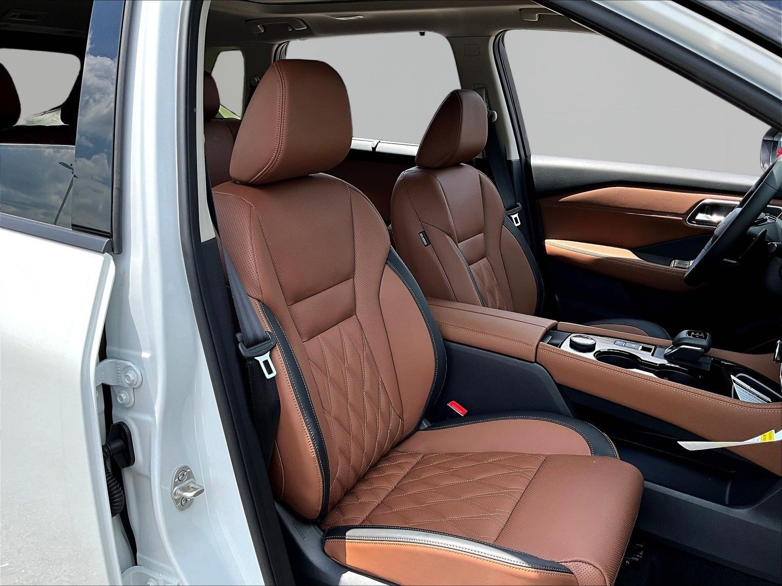 New 2026 Nissan Rogue Platinum AWD/4WD image 19