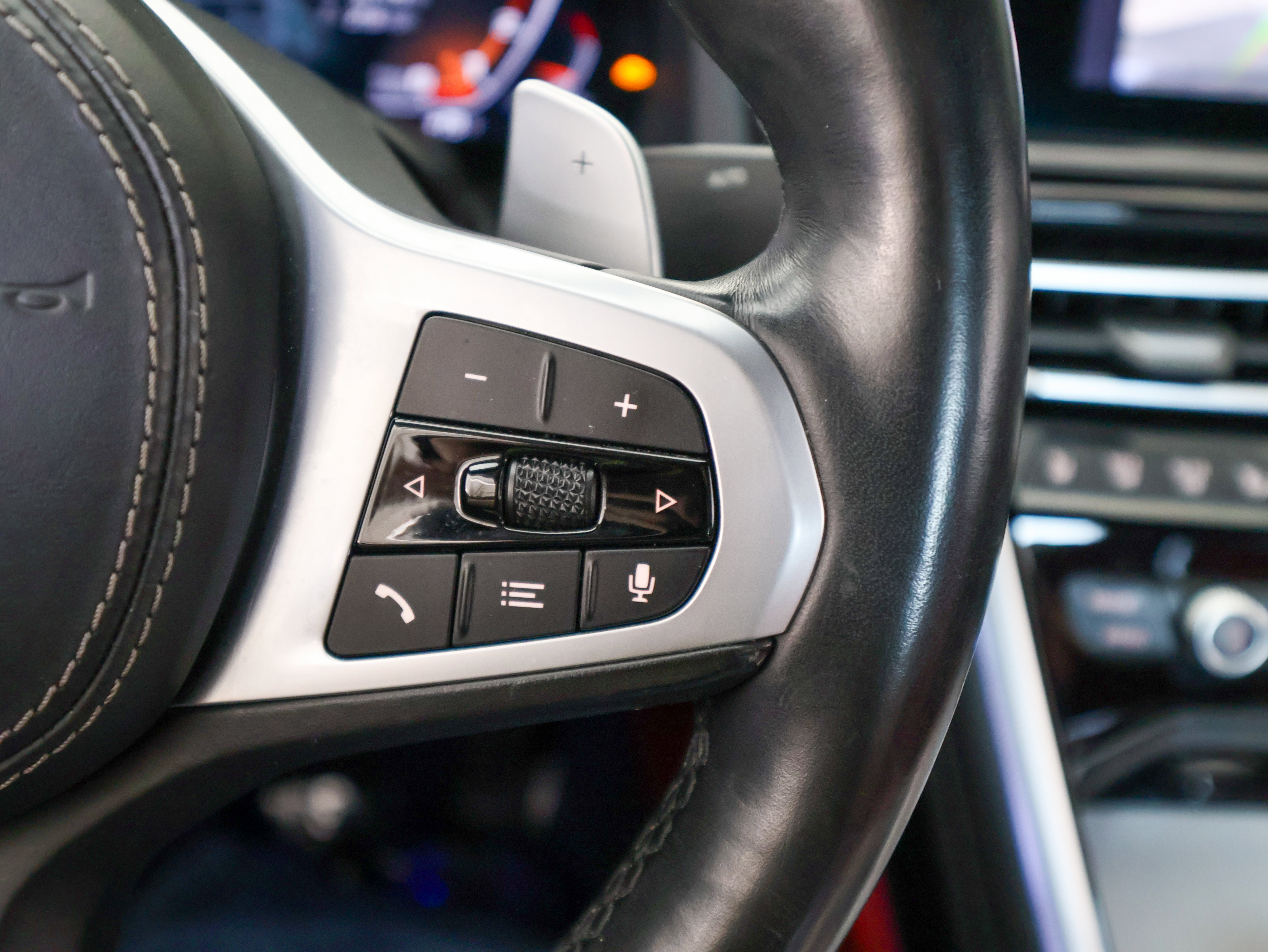 Used 2021 BMW M850i xDrive Convertible w/ Driving Assistance Package image 34