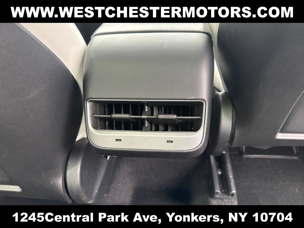 Used 2021 Tesla Model Y Long Range AWD/4WD image 21