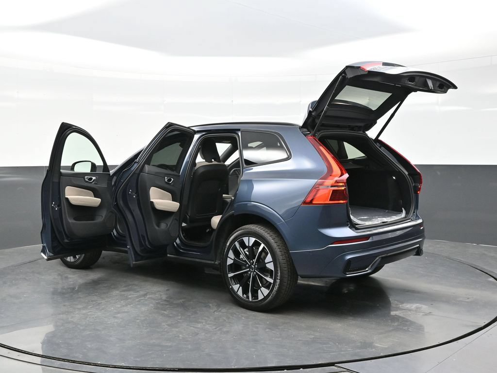 New 2026 Volvo XC60 T8 Plus w/ Climate Package AWD/4WD image 45