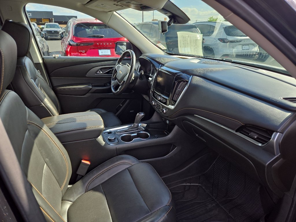 Used 2020 Chevrolet Traverse Premier w/ Redline Edition AWD/4WD image 19