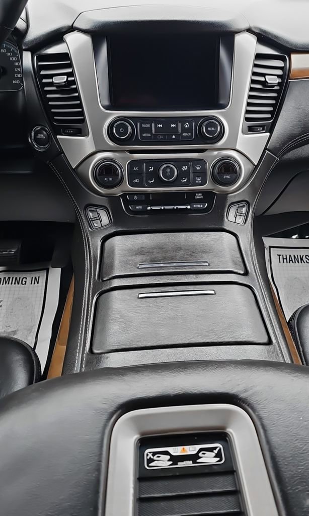 Used 2019 GMC Yukon XL Denali image 18