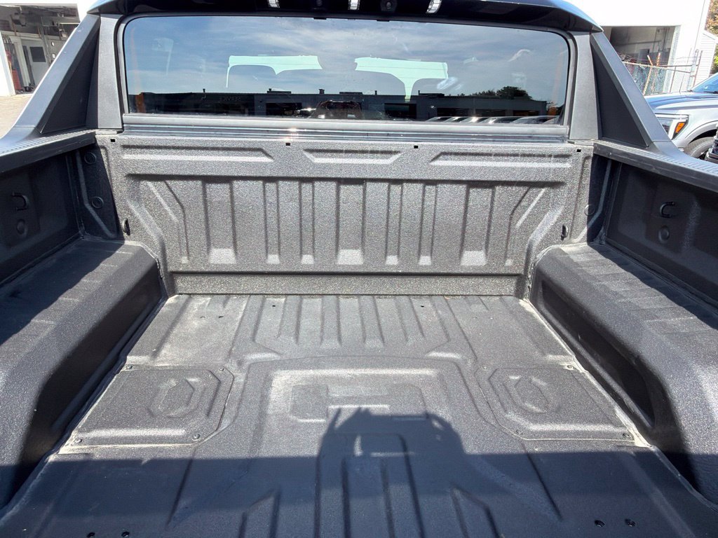 Used 2025 GMC Hummer EV 2X w/ LPO, Dark Essentials Package AWD/4WD image 32