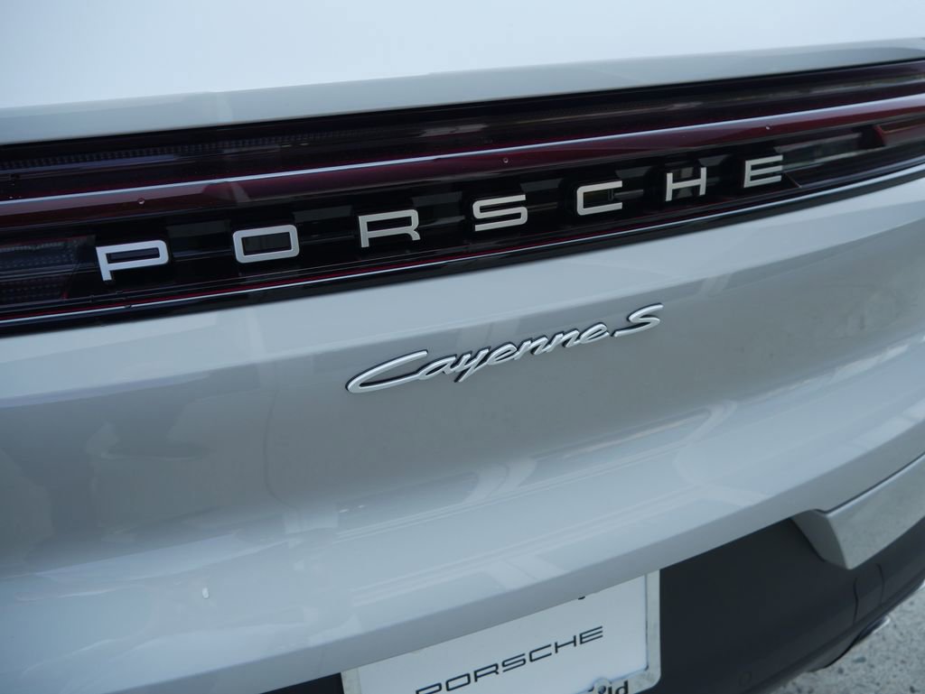 New 2026 Porsche Cayenne S AWD/4WD image 11