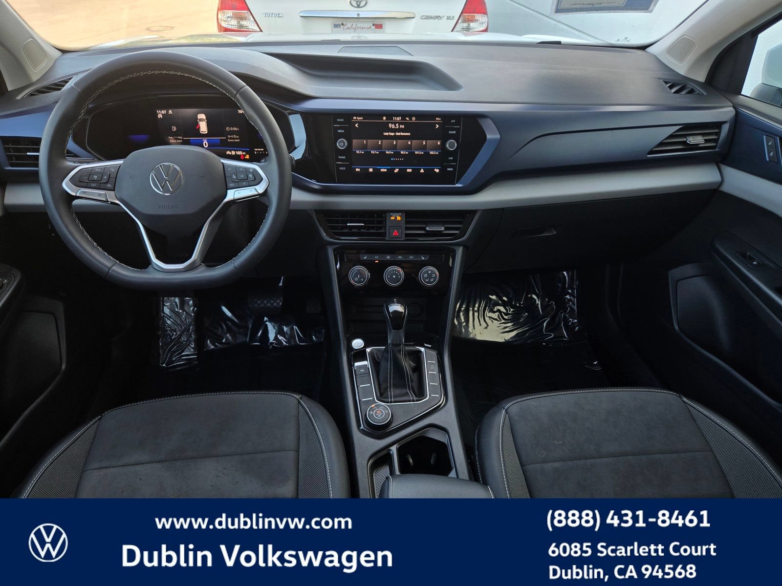 Certified 2023 Volkswagen Taos SE w/ Panoramic Sunroof Package AWD/4WD image 14
