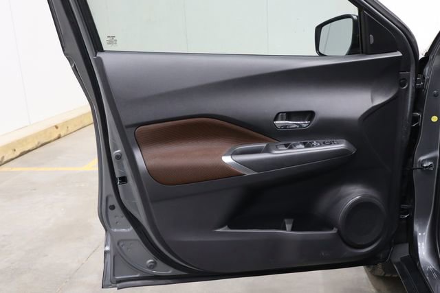 Used 2022 Nissan Kicks SR FWD image 16