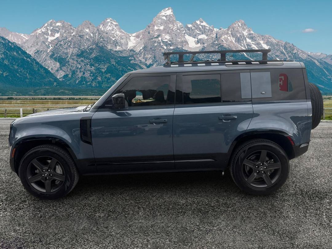 Used 2022 Land Rover Defender 110 X-Dynamic SE AWD/4WD image 8