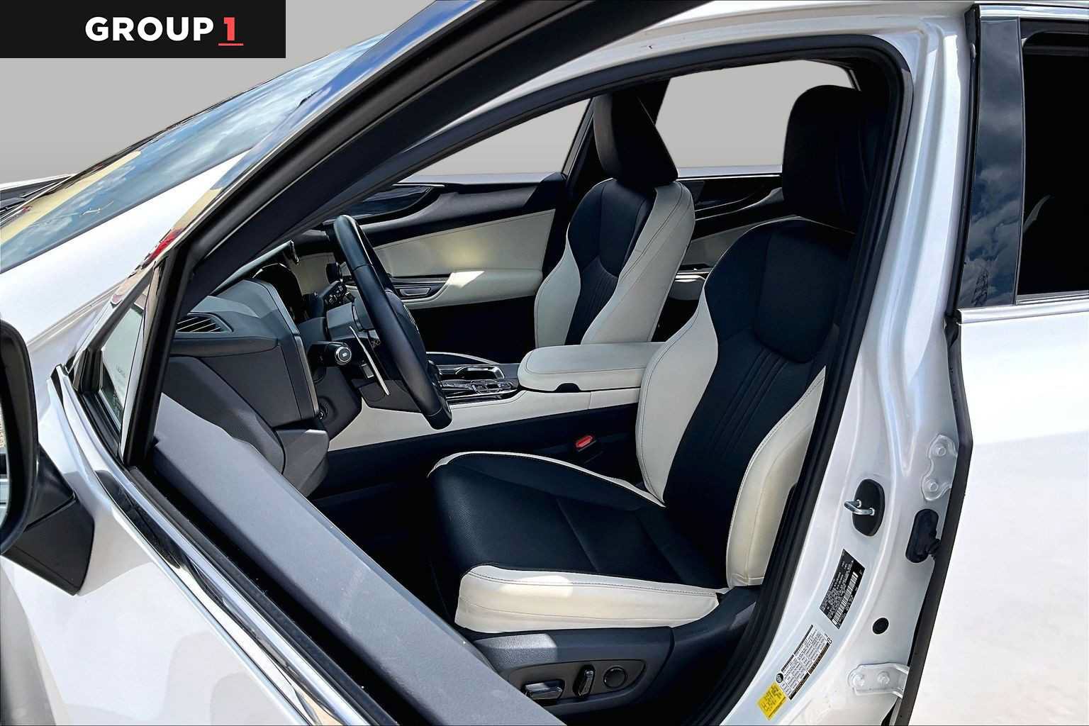 Used 2024 Lexus NX 250 FWD image 8