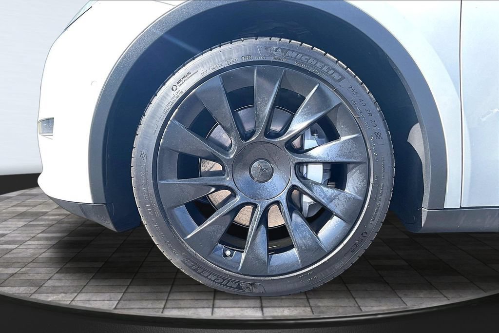 Used 2020 Tesla Model Y Long Range AWD/4WD image 9