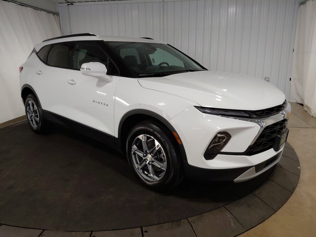 Certified 2023 Chevrolet Blazer LT AWD/4WD image 11