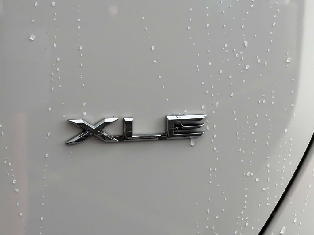 Used 2026 Toyota RAV4 XLE Premium FWD image 9