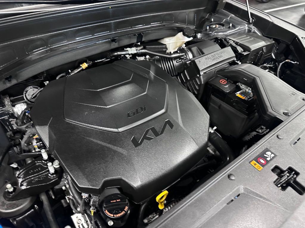 Used 2022 Kia Telluride LX image 32