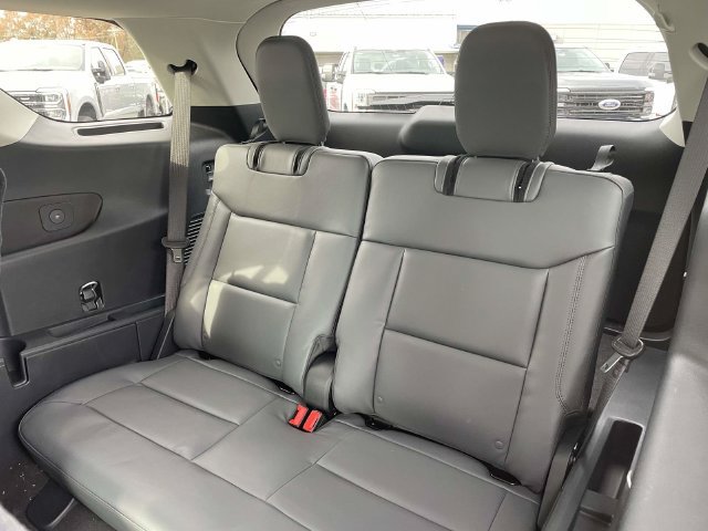 New 2026 Ford Explorer Active w/ Active Comfort Package RWD image 13