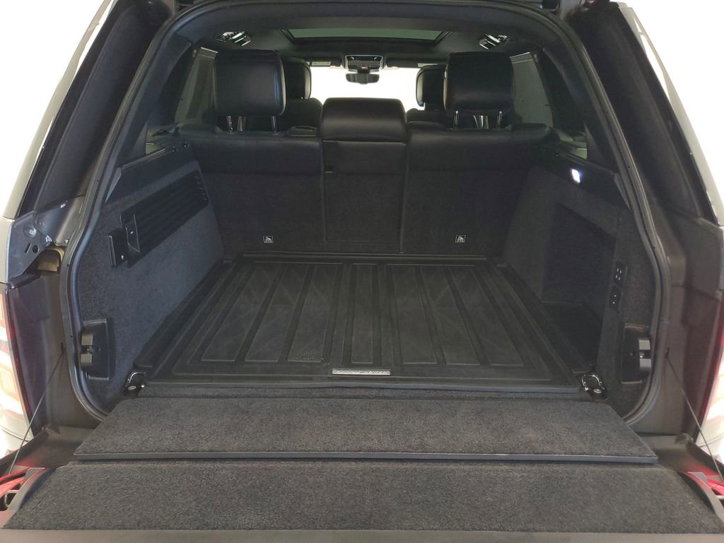 Used 2020 Land Rover Range Rover Long Wheelbase HSE image 23