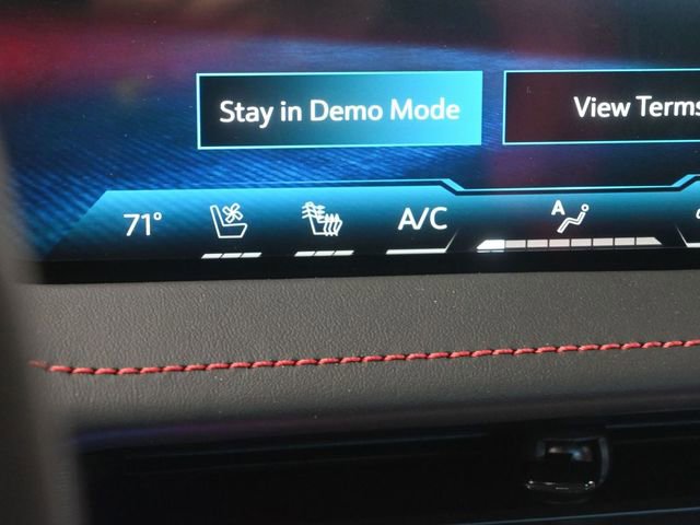 New 2026 Chevrolet Corvette Stingray Premium Cpe w/ Z51 Performance Package image 23