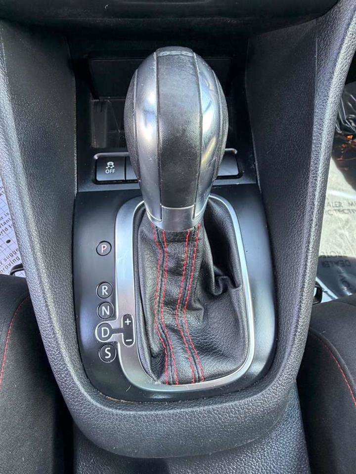 Used 2012 Volkswagen GTI 2-Door FWD image 18