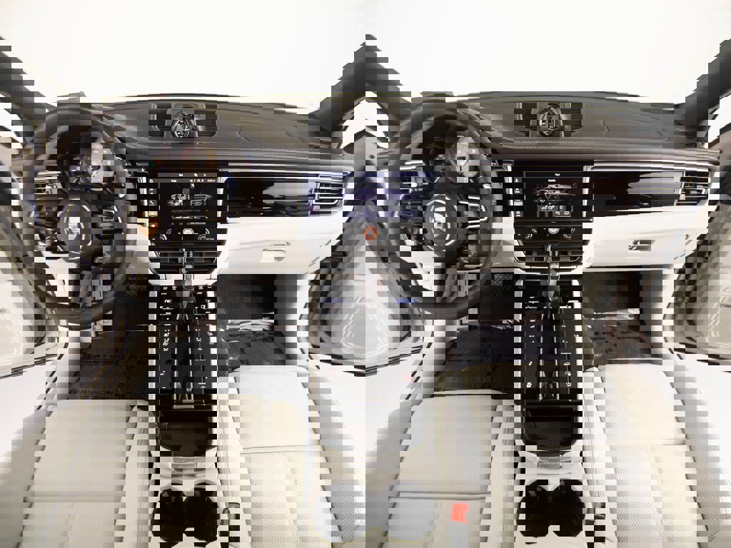 New 2026 Porsche Macan S image 31