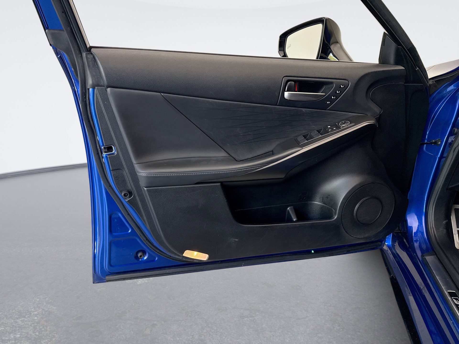 Used 2022 Lexus IS 350 F Sport w/ Memory Package image 9