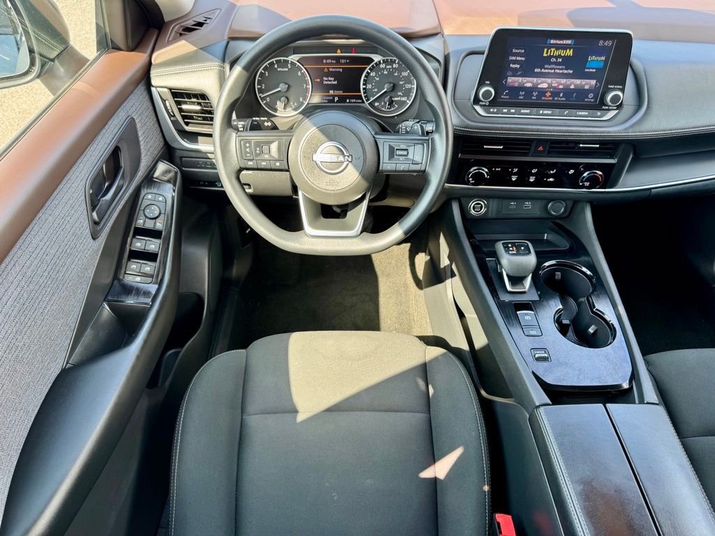 Used 2023 Nissan Rogue S FWD image 14