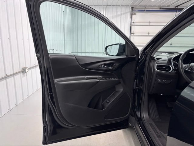 Used 2024 Chevrolet Equinox LT AWD/4WD image 14