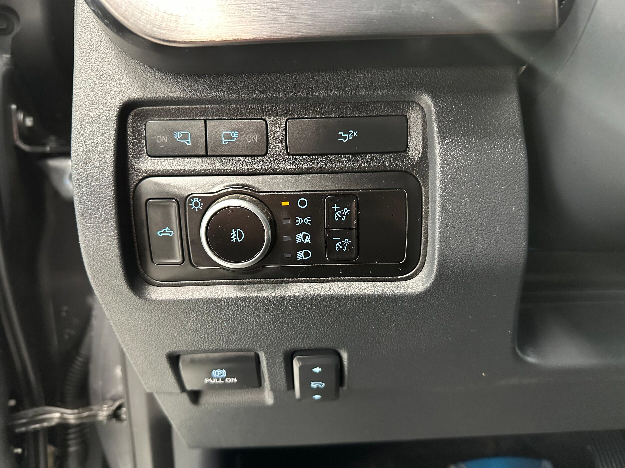 Used 2023 Ford F250 Lariat w/ Chrome Package AWD/4WD image 24