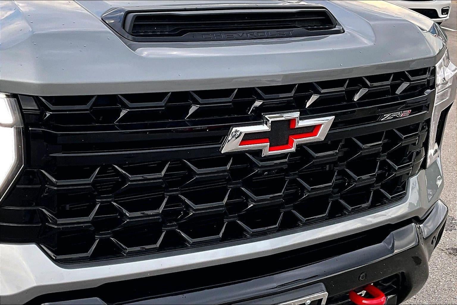 Used 2025 Chevrolet Silverado 2500 ZR2 AWD/4WD image 28