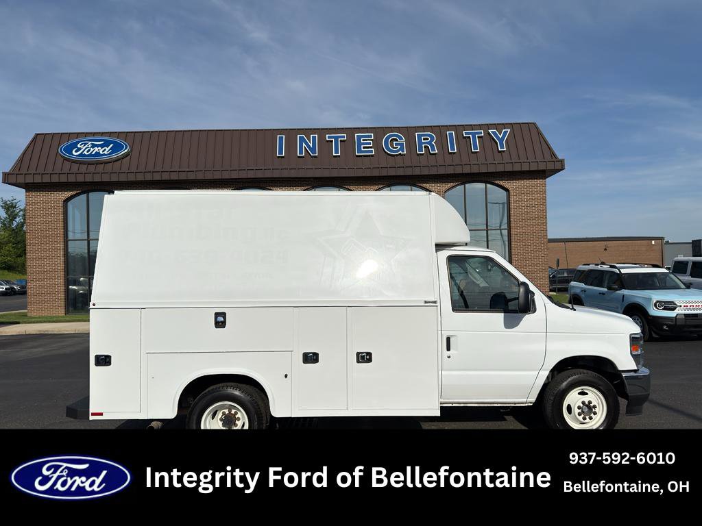 Used 2024 Ford E-350 and Econoline 350 Super Duty w/ Power Windows & Locks Group RWD image 1