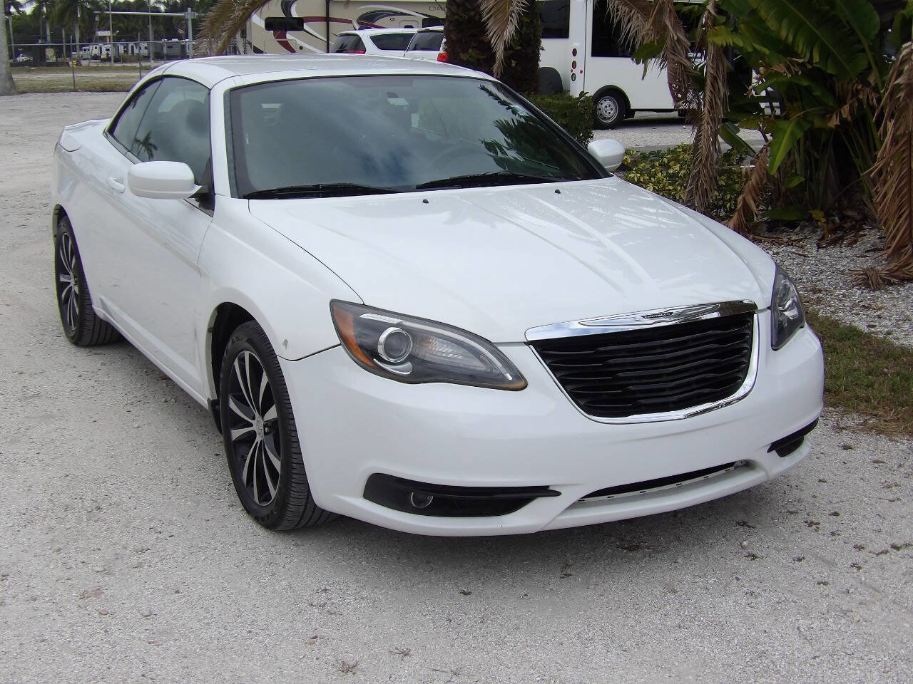 Used 2012 Chrysler 200 S image 12