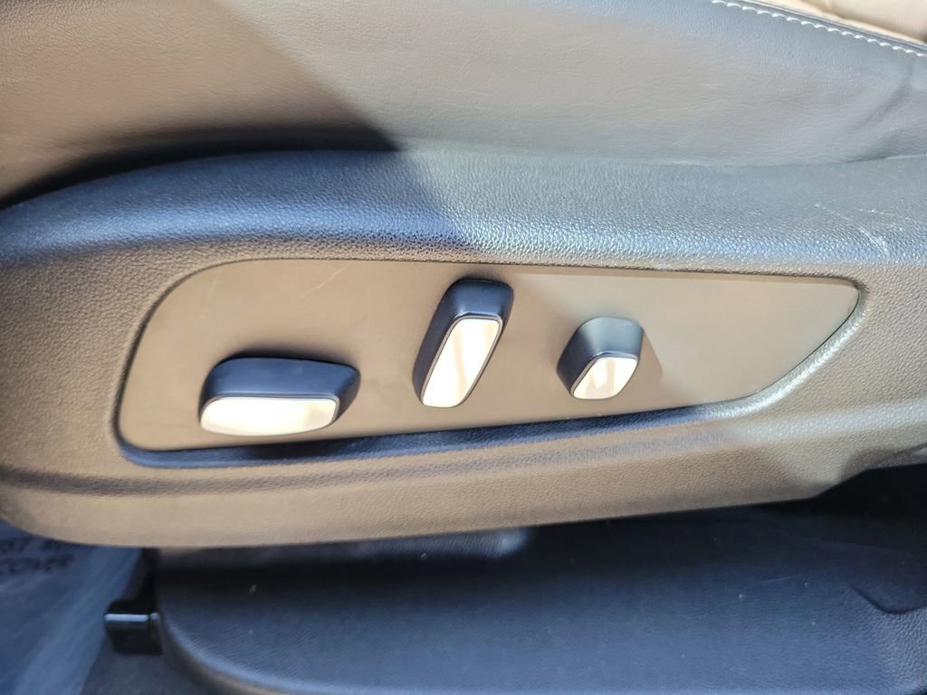 Used 2022 Cadillac XT5 Premium Luxury w/ Technology Package image 19