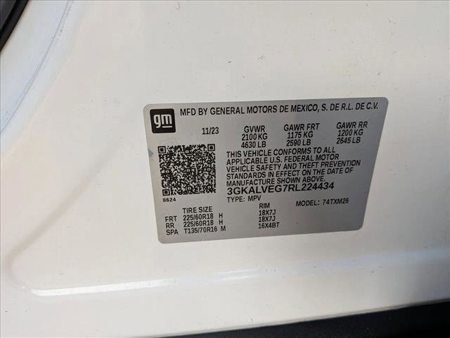 Used 2024 GMC Terrain SLT image 23