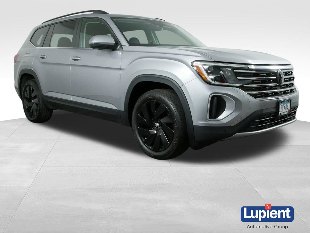 Used 2024 Volkswagen Atlas SE w/ Panoramic Sunroof Package