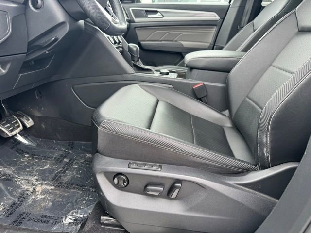 Used 2022 Volkswagen Atlas Cross Sport SEL R-Line AWD/4WD image 5