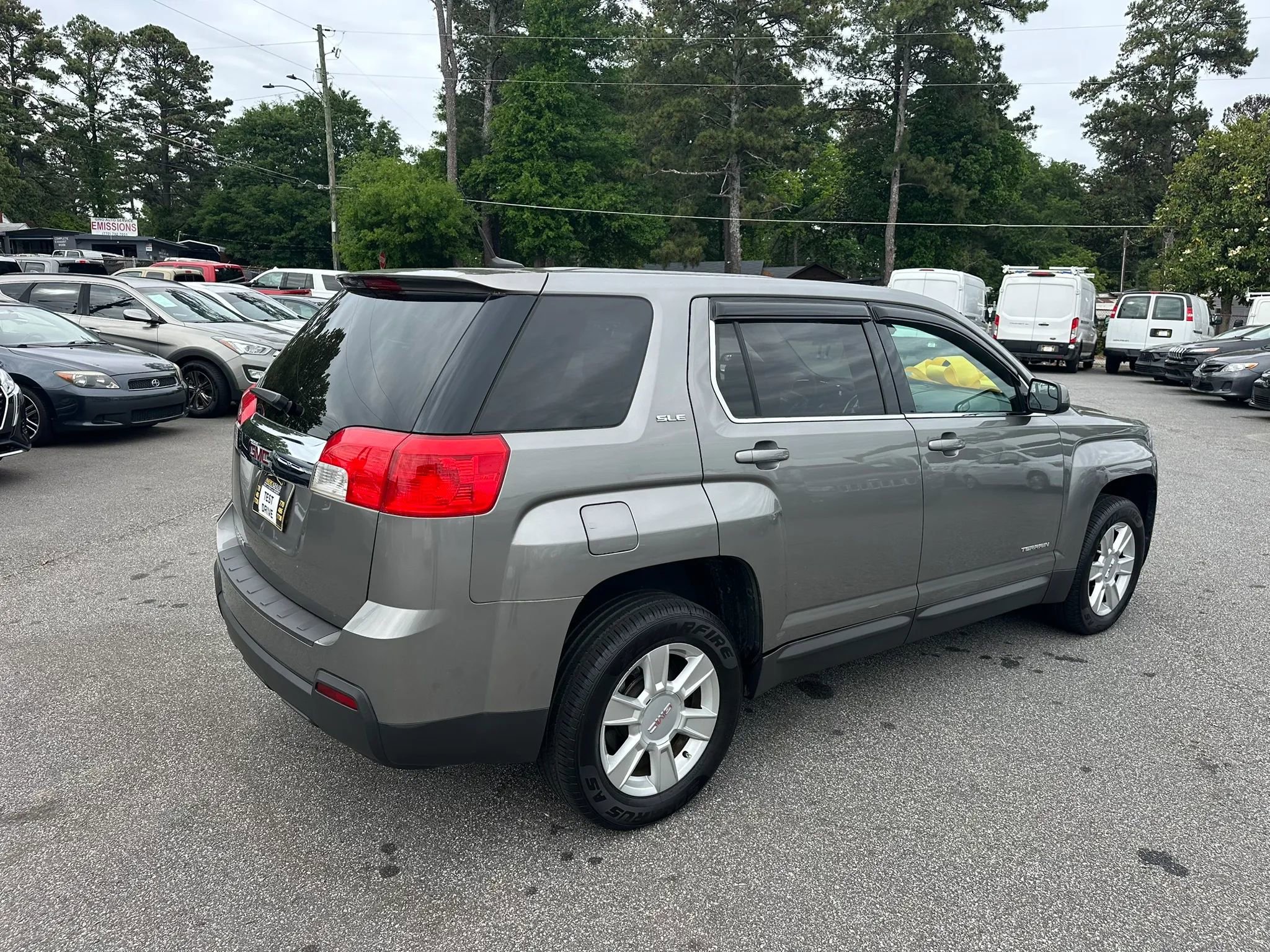 Used 2012 GMC Terrain SLE FWD image 10