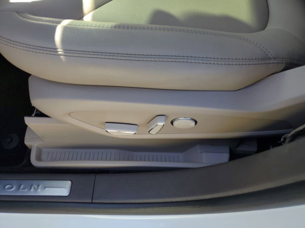 Certified 2023 Lincoln Nautilus Standard w/ Premium Package image 22