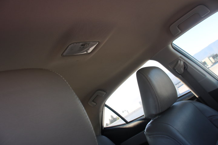Used 2017 Toyota Corolla LE w/ Carpet Mat Package (TMS) FWD image 19