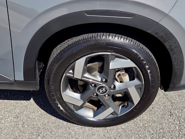 Used 2023 Hyundai Venue SEL w/ Cargo Package FWD image 15
