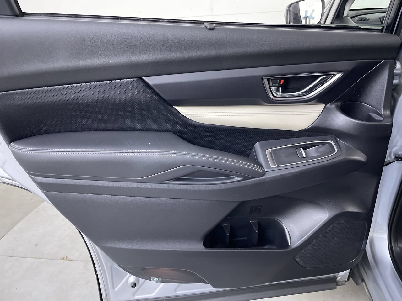 Used 2019 Subaru Ascent Limited AWD/4WD image 18