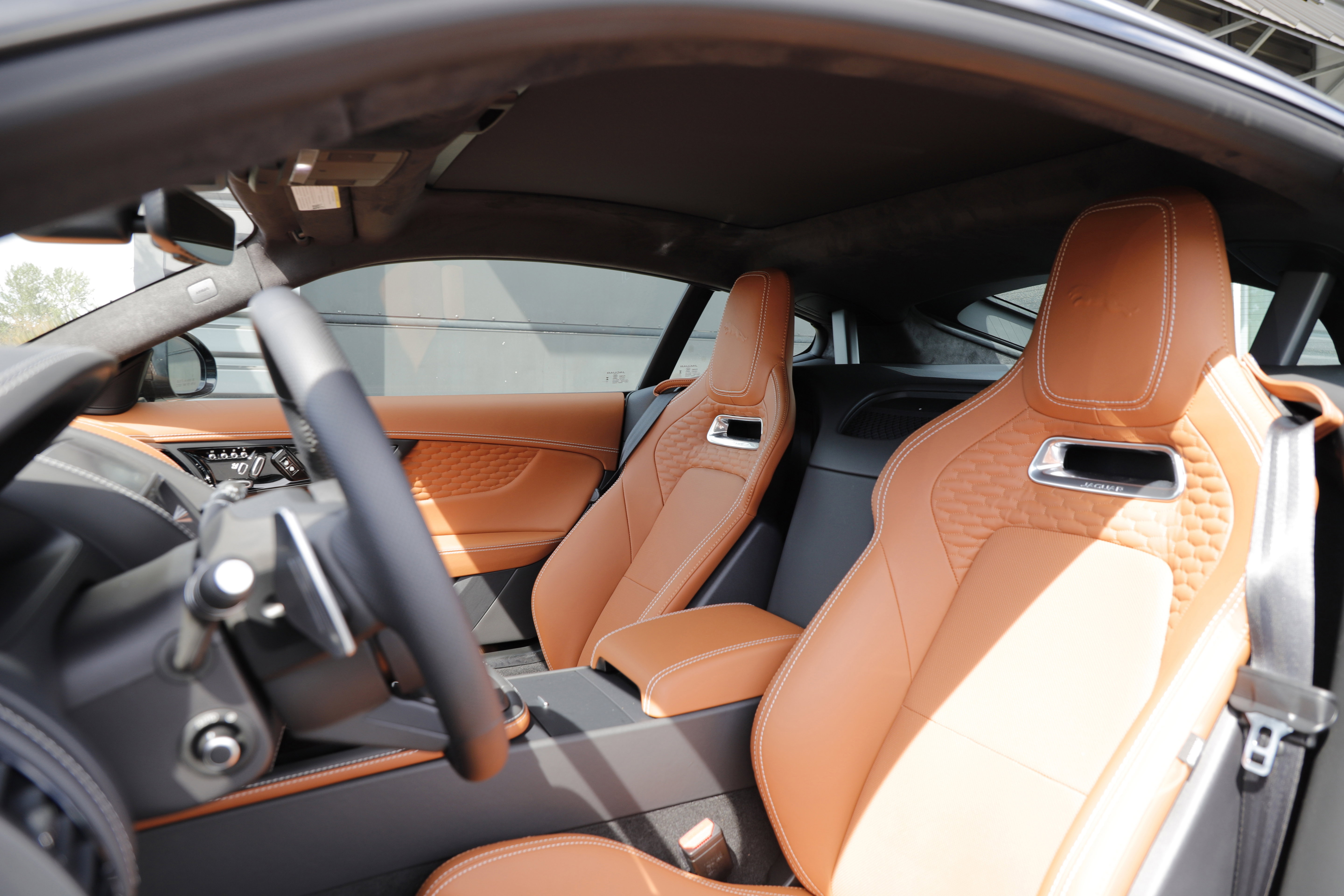 New 2024 Jaguar F-TYPE R AWD/4WD image 13