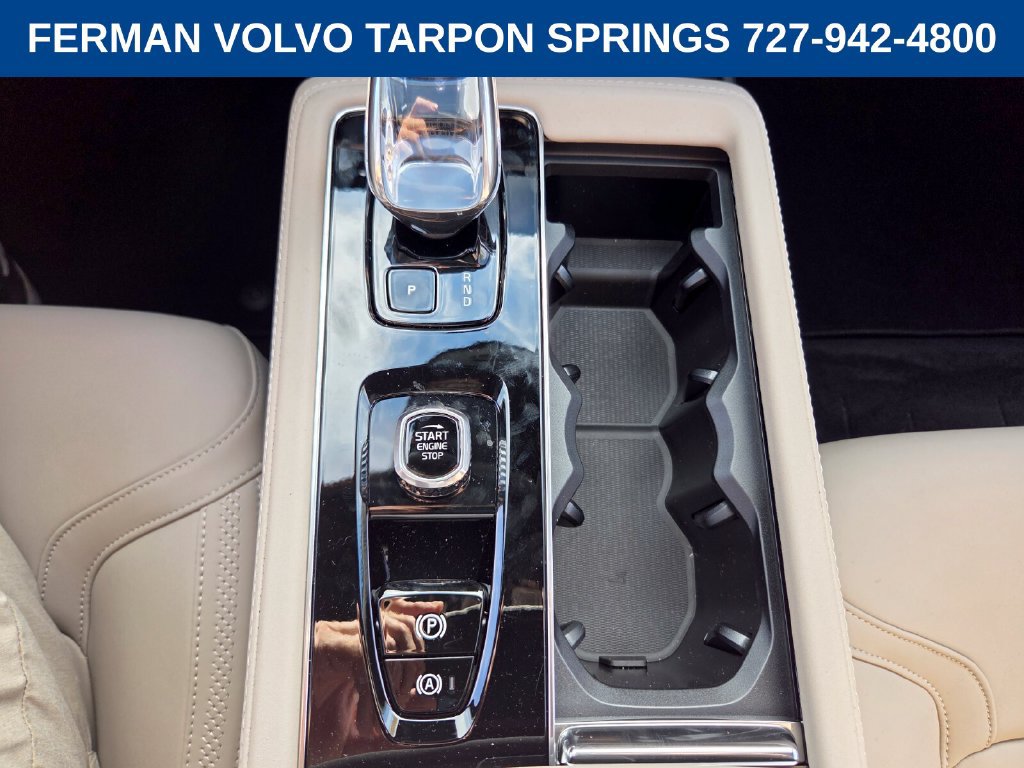 New 2027 Volvo XC90 T8 Plus AWD/4WD image 26
