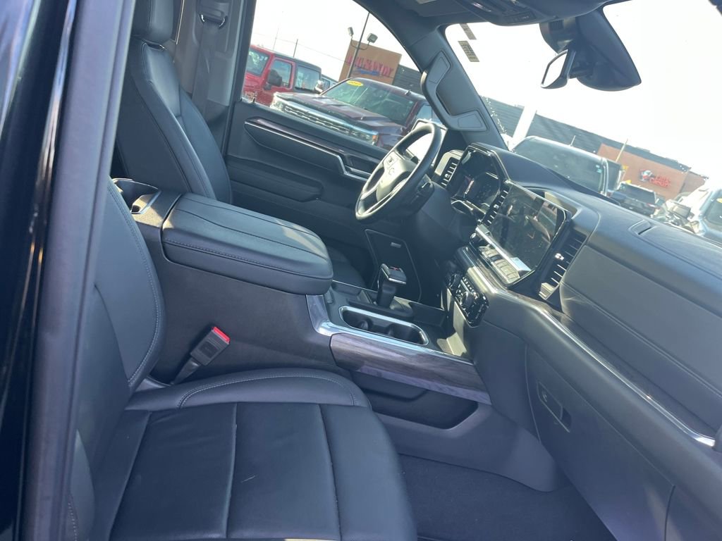 Used 2024 Chevrolet Silverado 1500 LTZ w/ LTZ Convenience Package II image 29
