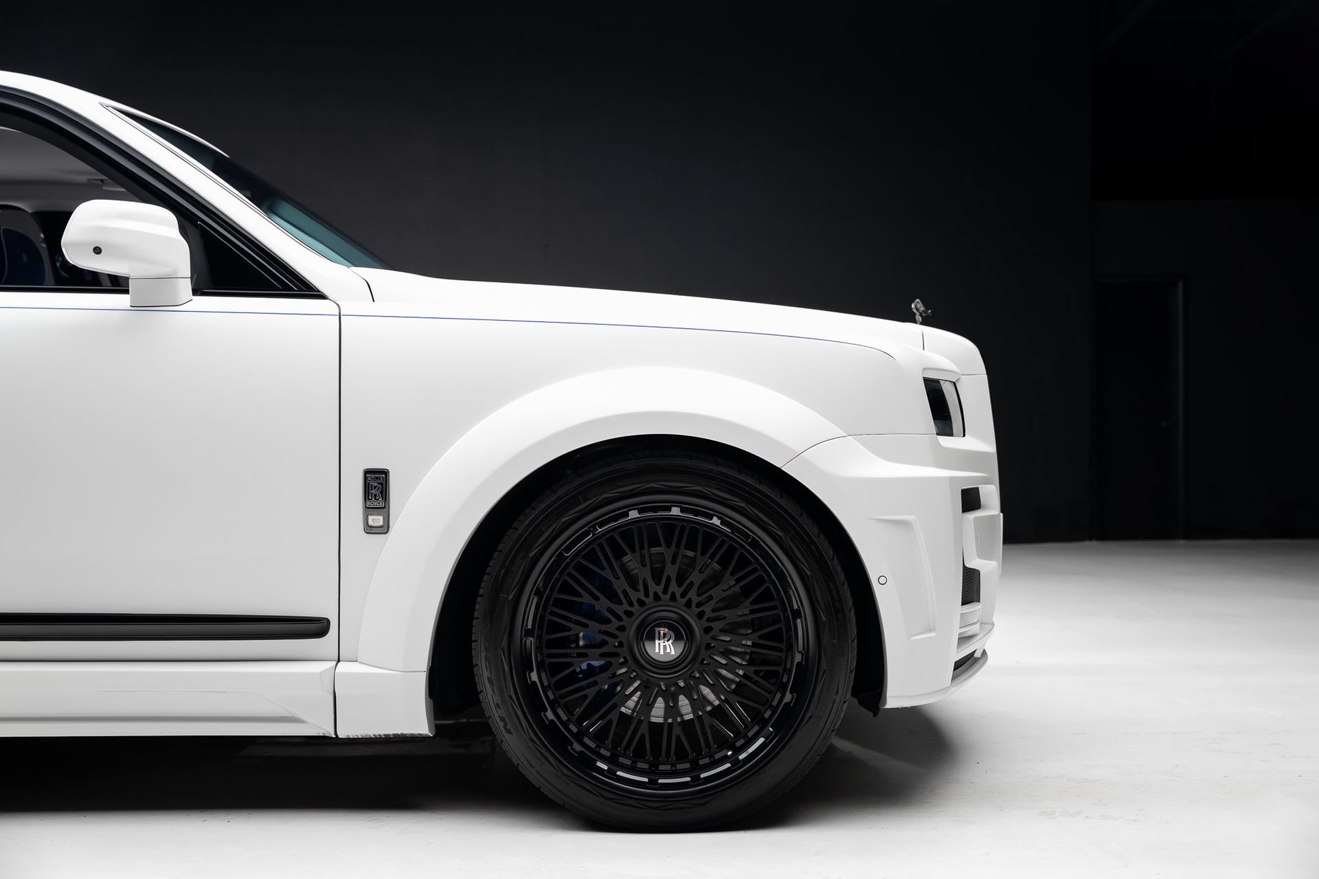 Used 2024 Rolls-Royce Cullinan Black Badge w/ Driver's Package AWD/4WD image 39