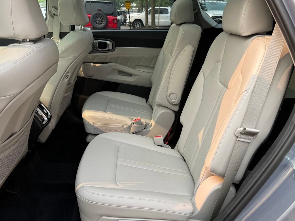 Used 2023 Kia Sorento SX FWD image 29
