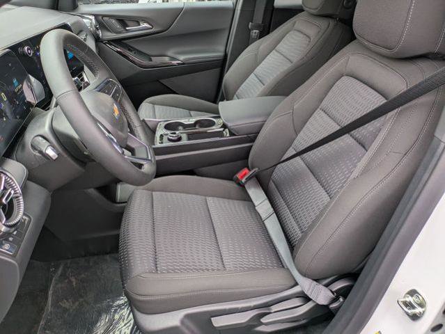 New 2026 Chevrolet Equinox LT FWD image 11