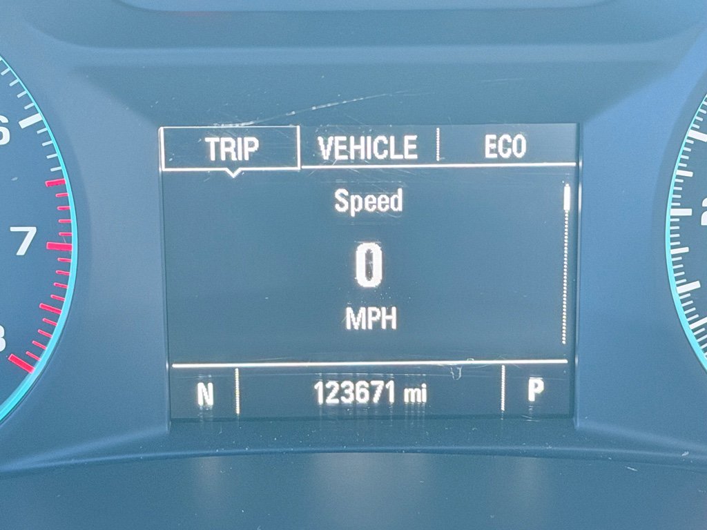 Used 2016 Chevrolet Malibu LT image 8