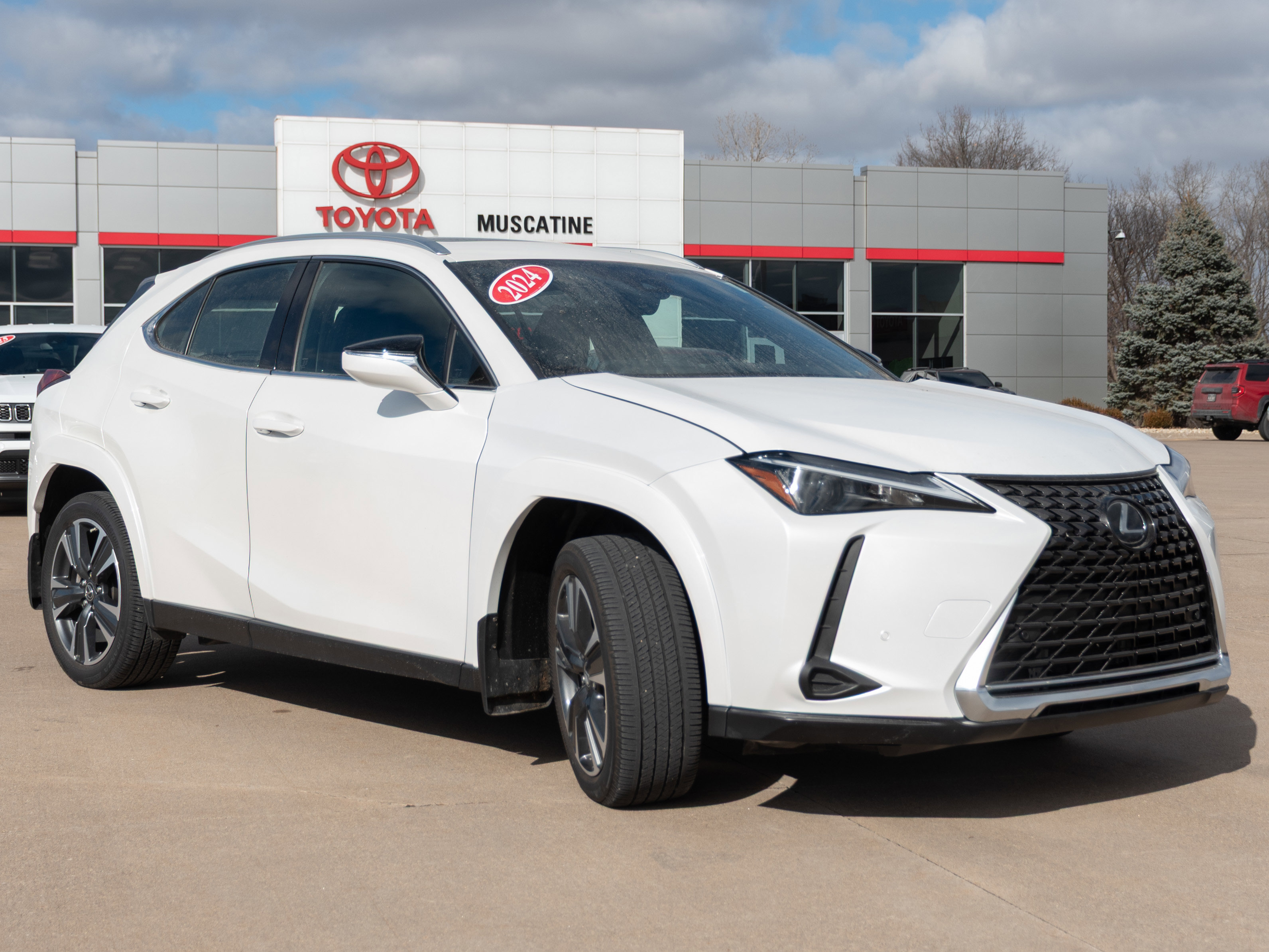 Used 2024 Lexus UX 250h AWD w/ Premium Package image 1
